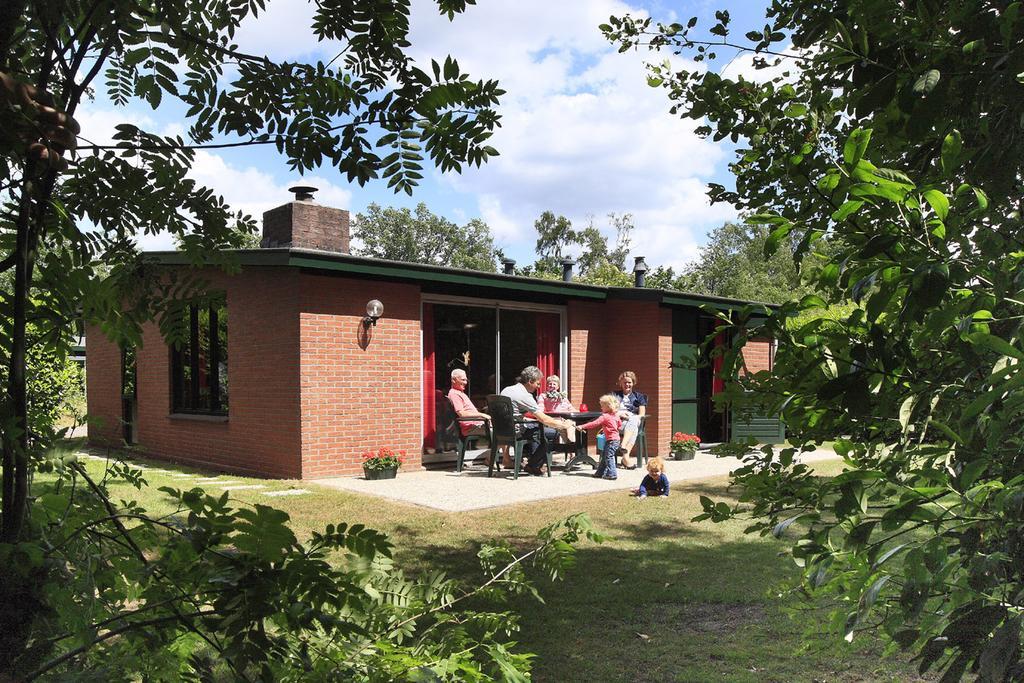 De Lindenberg Hotel Holten Bagian luar foto